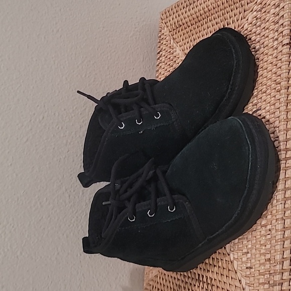 UGG Other - 🖤 UGG KIDS NEUMEL II BOOTS 🖤